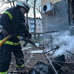 Фото загородного города после атаки дронов