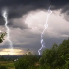 Гроза в українському селі