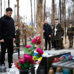 Zelensky honors heroes of Moschun