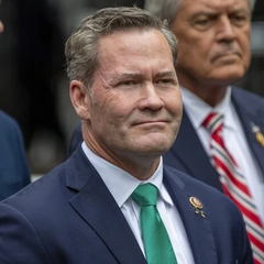 Фото советника Трампа, который комментирует идею Орбана о рождественском перемирии в Украине