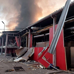 РФ атакує цивільне підприємство безпілотниками