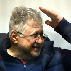 Коломойський запрошує на суди та планує спілкування