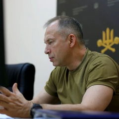 Сирський розглядає неправдиві доповіді з фронту