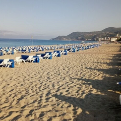 Порожні пляжі і готелі у Туреччині