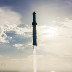 Космічна ракета Starship під час запуску