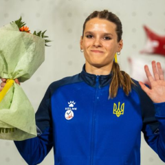 Полина Халькевич на пьедестале с серебром