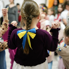 Допомога зі сході Допомога з сході сусідної країни
