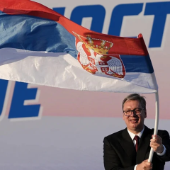 Президент Сербії Вучич оголосив про відставку