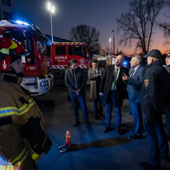 Російський військовий літак у руїнах