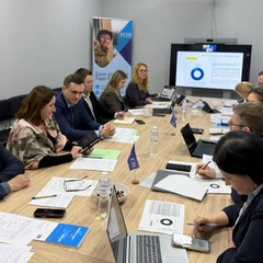 Гроші для України: на що витратять