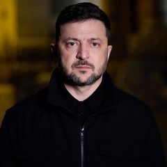 Флаги Украины и США на переговорах