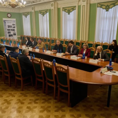 Дипломатичний еАрхів МЗС України та фальсифікації