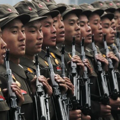 Військові колони на кордоні України