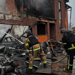 Масований обстріл Київщини: наслідки та рятувальники