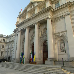 Мікхол Мартін: спілкування з медіа