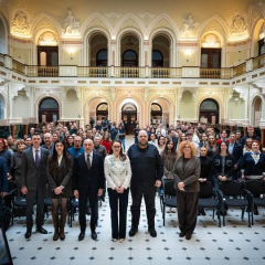 Нові гривневі монети про Крим та Донбас