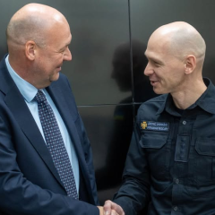 Сучасні вибухозахисні костюми для саперів