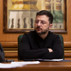 Zelensky and Trump at negotiations