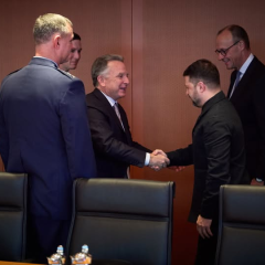Зустріч лідерів на початку