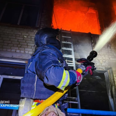 Російський удар безпілотником по школі на Харківщині: пожежу ліквідовано