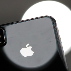 Огляд новенького iPhone X