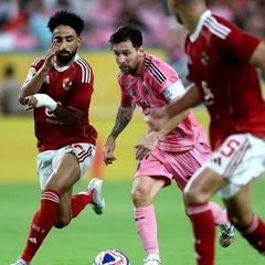 Лого футбольного клубу Аль-Ахлі та Інтер Маямі