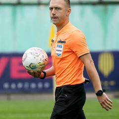 Судді під час матчу Ліги конференцій