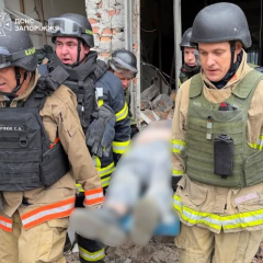 Обстріл Запоріжжя безпілотниками, чоловік загинув, жінки травмовано