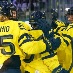 Swedish hockey players denied access to toilet