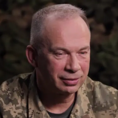Сирський оголосив про активацію ретранслятора у Білорусі після ультиматуму Зеленського