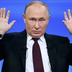 Росія атакує українців та опозицію