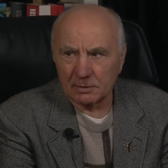 Літак Ф-16 на фоні розмови про Мрію