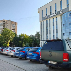 Патрульна поліція відправляє машини до України