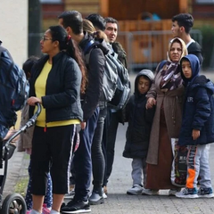 Німеччина заборонить біженцям привозити дітей