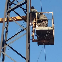 ДТЕК відновлює світло після обстрілів