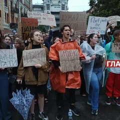 Митинг в Киеве с программой «Контракт 18-24»