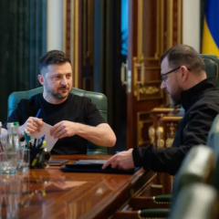 Зеленский обсуждает пограничную службу
