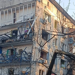 Альтернативне фото: реакція Зеленського на атаку балістикою в Добропіллі