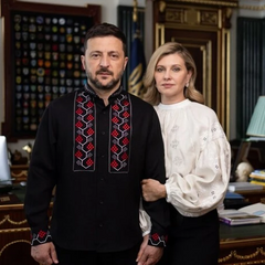 Зеленський з дружиною в українських вишиванках