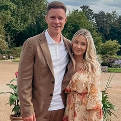 Воротар з дружиною, зраджувала Барселоні