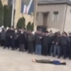 Фото тіла підлітка, який напав на поліцейських