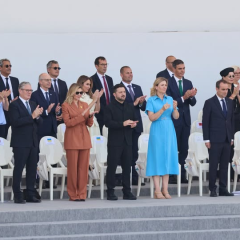 Українські воїни на параді у Франції