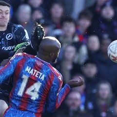 Английский голкипер получил дисквалификацию за удар