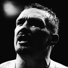 Усик дебют в футболе: детали