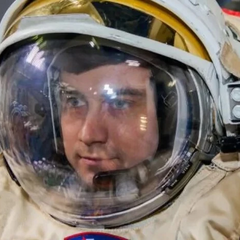 Украинский пилот-изменник отправлен Россией в космос