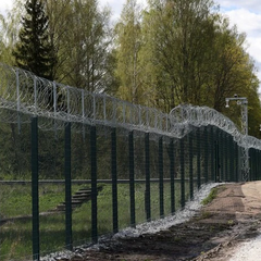 Фінляндія будує паркан на кордоні