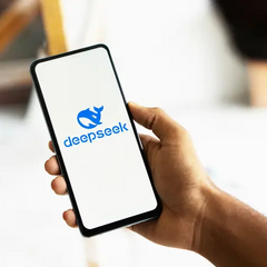 ЦПД обережний DeepSeek: наслідки моделі штучного інтелекту