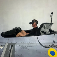 Симулятор F-16 от чешской компании