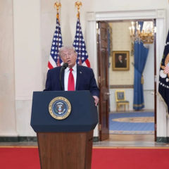 Трамп закликав союзників контролювати Ормузьку протоку: іранська війна завершується