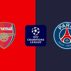 Футболісти «Арсеналу» та «ПСЖ» на полі